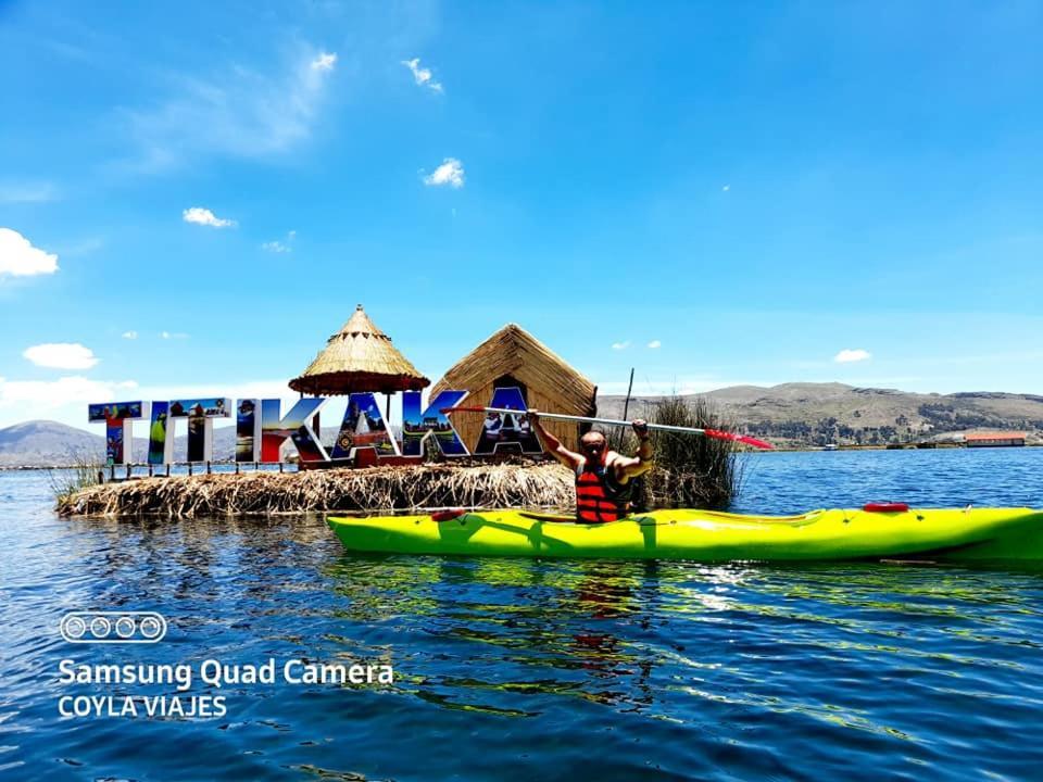 Uros Aruma Uro On Uros Floating Islands Puno Esterno foto
